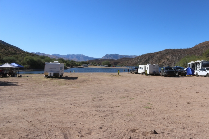 Camping in Upper Burnt Corral Recreation Site on Apache Reservoir-Arizona