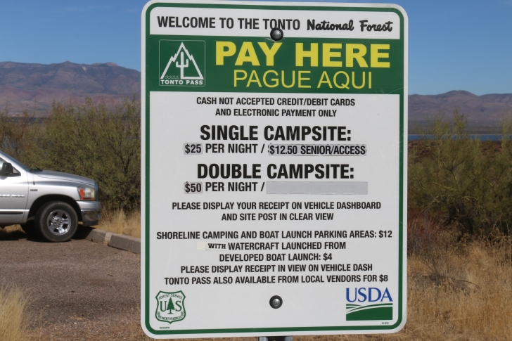Camping in Windy Hill Recreation Site on Roosevelt Lake-Arizona