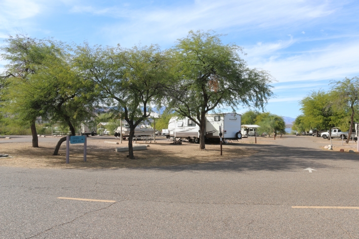 Camping in Windy Hill Recreation Site on Roosevelt Lake-Arizona