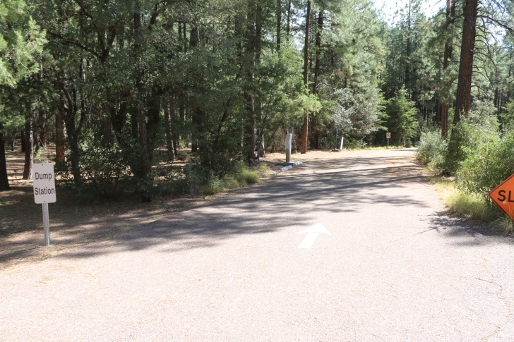 A guide to camping at Ponderosa Campground in Arizona.