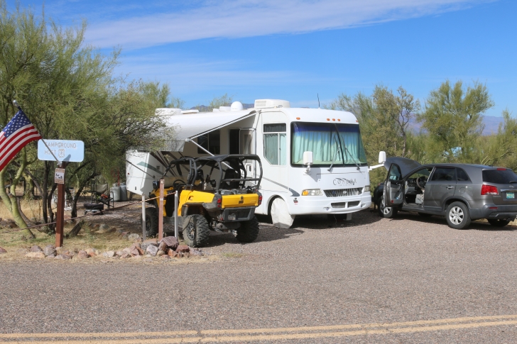 Camping at Cholla Campground - Arizona