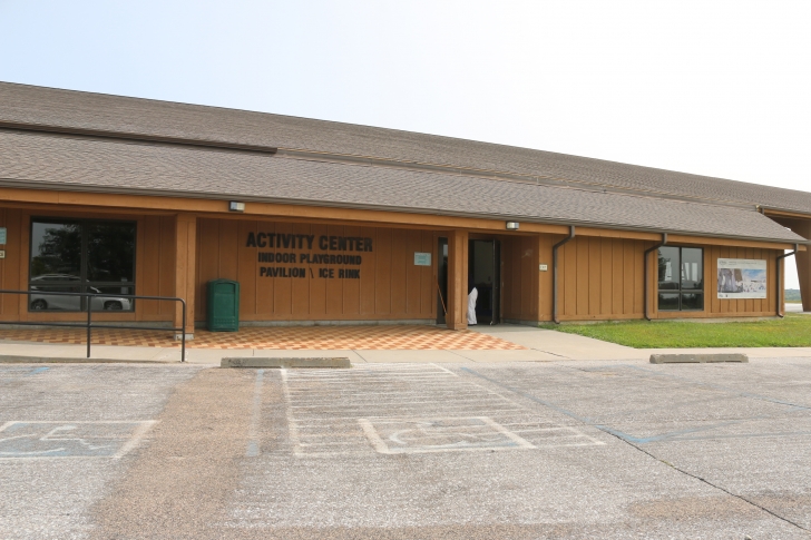 Camping at Eugene T Mahoney State Park in Nebraska