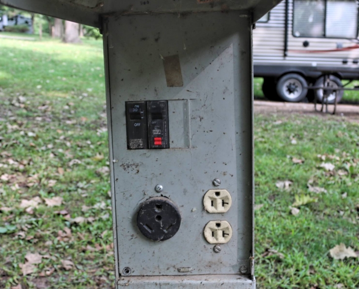 Camping at Eugene T Mahoney State Park in Nebraska