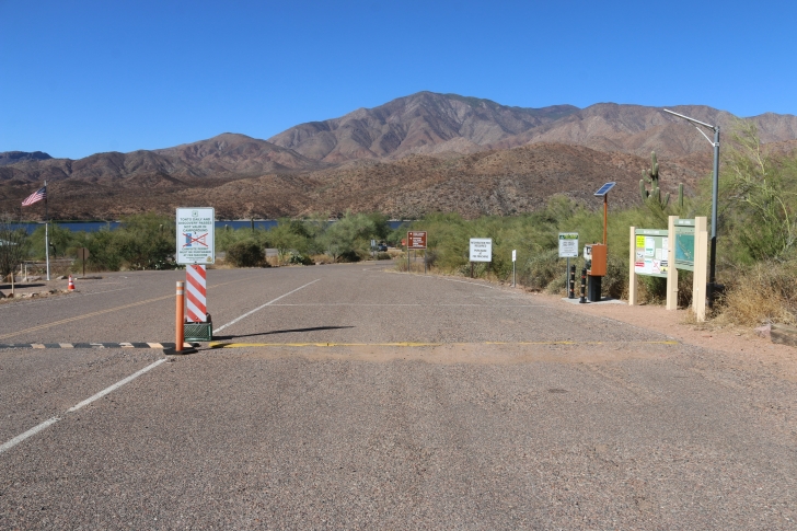 Camping in Lower Burnt Corral Recreation Site - Arizona