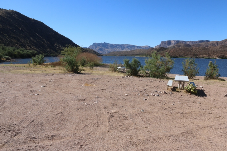 Camping in Lower Burnt Corral Recreation Site - Arizona