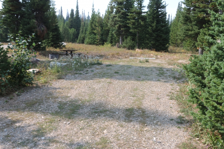 A Guide to Camping in Thompson Flat Campground Near Mount Harrison