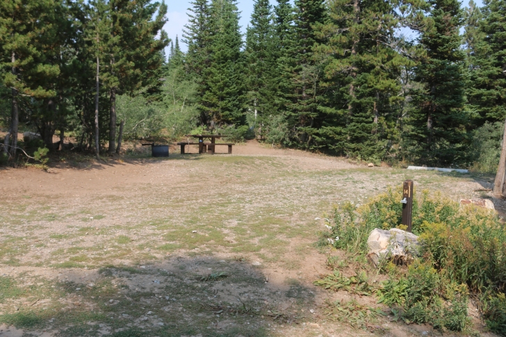 A Guide to Camping in Thompson Flat Campground Near Mount Harrison