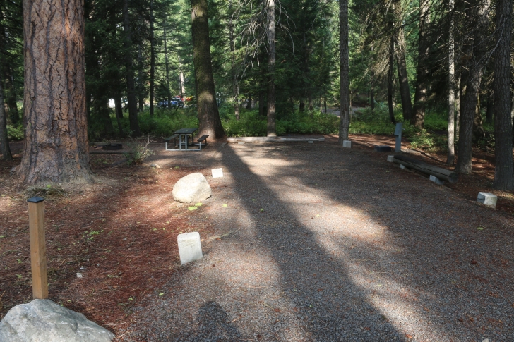 A guide to camping at Ponderosa State Park in Idaho