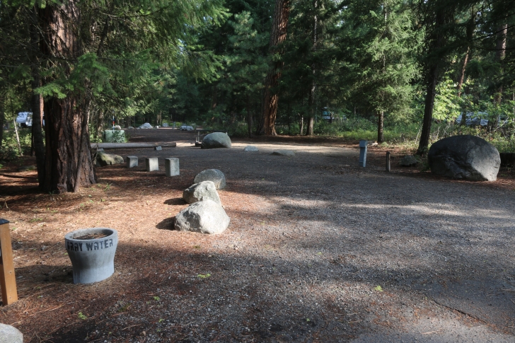 A guide to camping at Ponderosa State Park in Idaho
