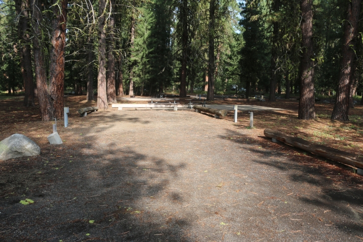 A guide to camping at Ponderosa State Park in Idaho