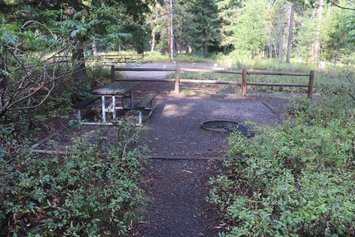 A guide to camping at Ponderosa State Park in Idaho