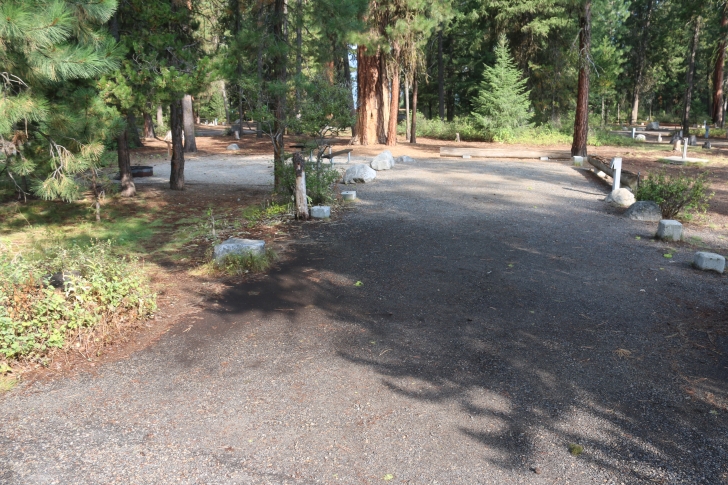 A guide to camping at Ponderosa State Park in Idaho