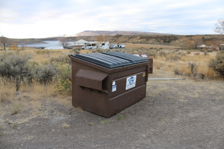 Camping at the Lud Drexler Park on the Salmon Falls Creek Reservoir