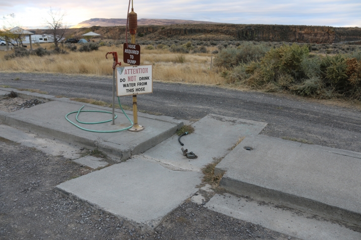Camping at the Lud Drexler Park on the Salmon Falls Creek Reservoir