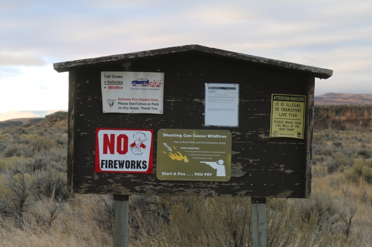 Camping at the Lud Drexler Park on the Salmon Falls Creek Reservoir