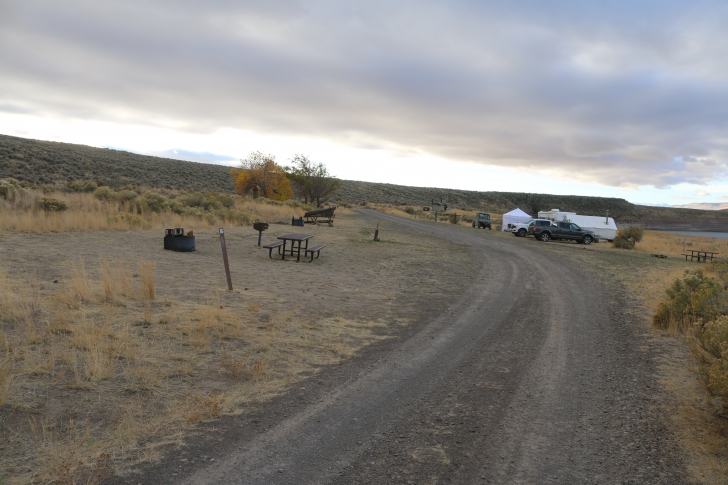 Camping at the Lud Drexler Park on the Salmon Falls Creek Reservoir