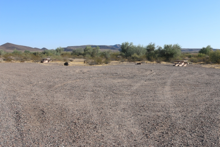 Camping at Painted Rock Campground and Petroglyph site.