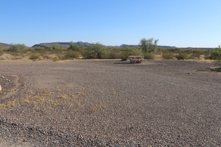 Camping at Painted Rock Campground and Petroglyph site.