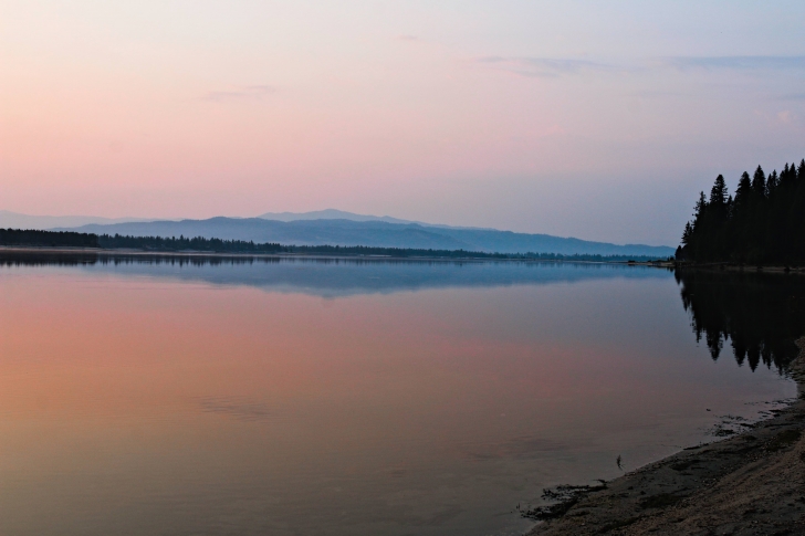 Sunrise at Lake Cascade from Amanita Campground.