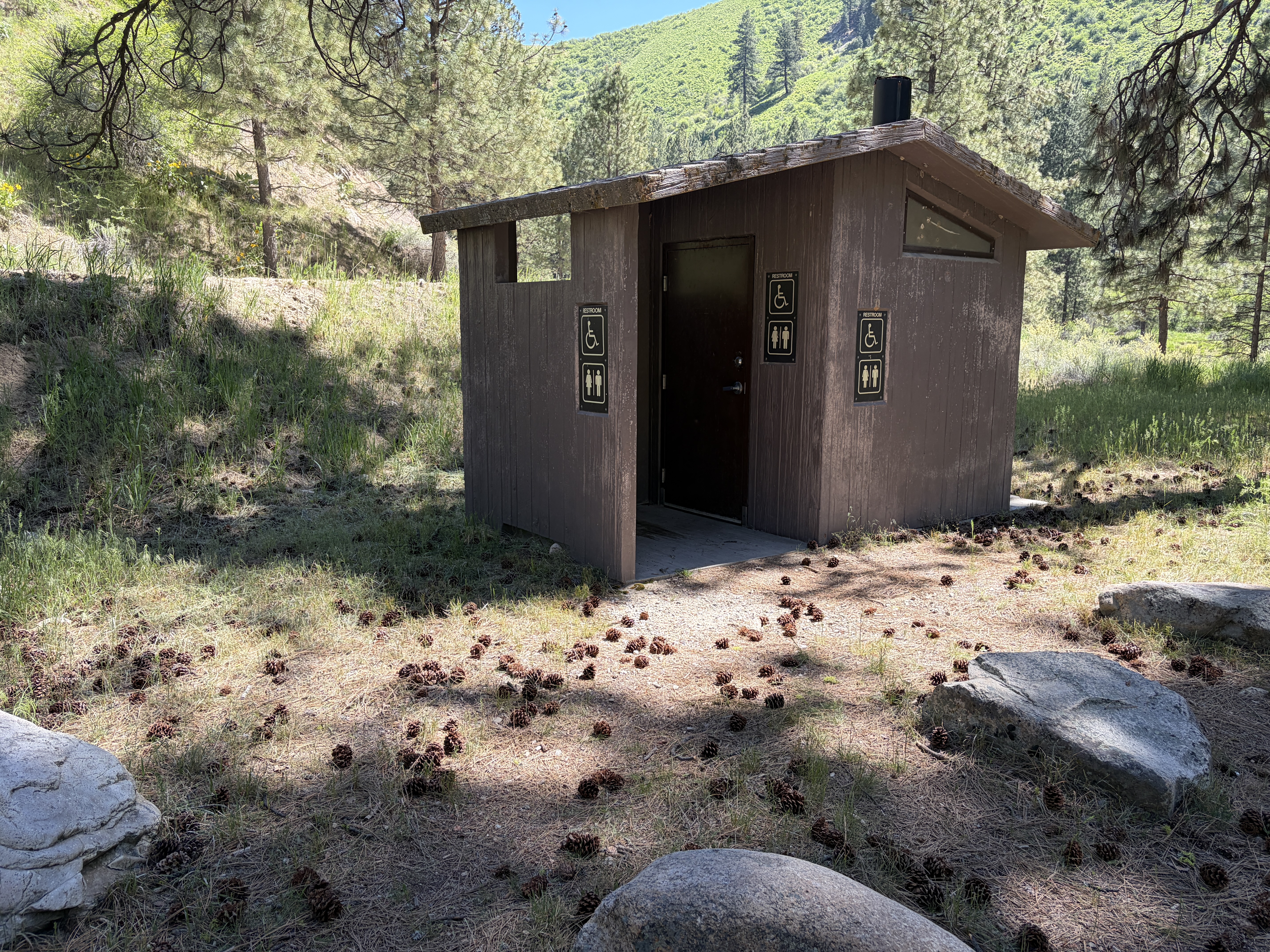 Badger Creek Forest Camp - Facilities