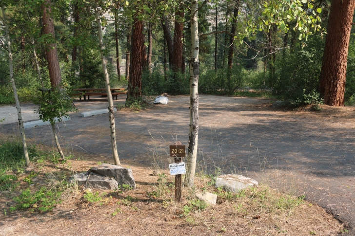 A guide to camping in Baumgartner Campground near Featherville Idaho