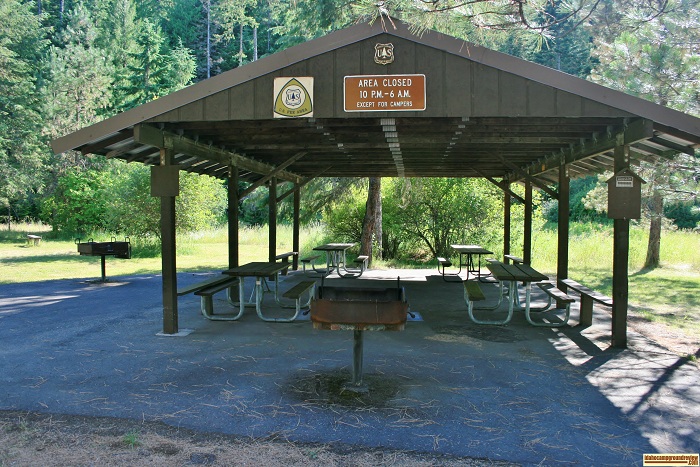 Beauty Creek Campground's group shelter
