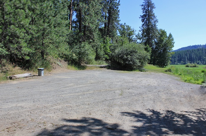 Benewah Campground boat dock parking.