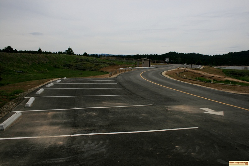 A view of the extra parking near the group shelter in Big Sage Campground.
