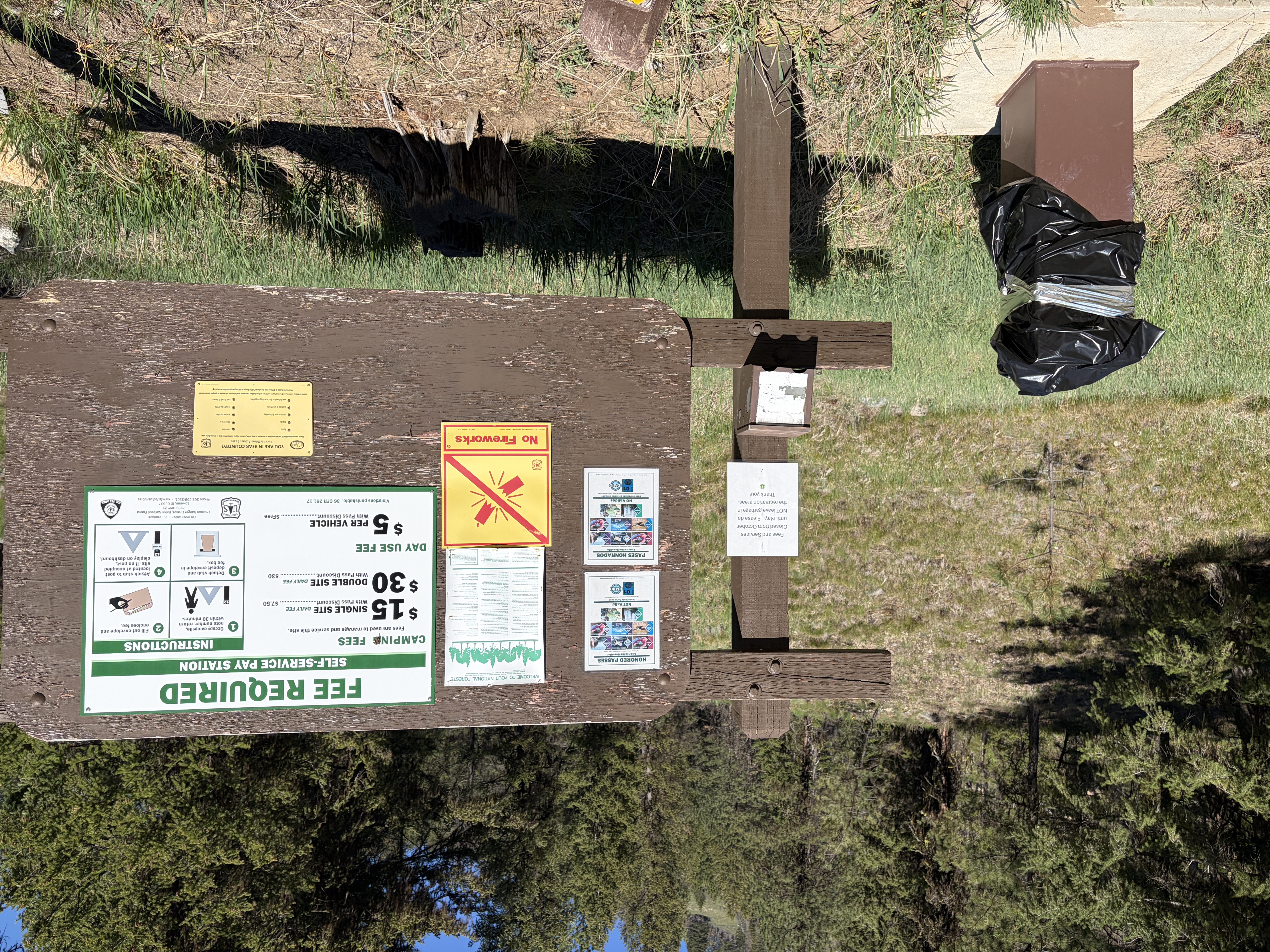 Bonneville Campground - Signs & Info