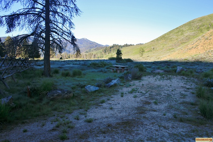 This picture is of campsite #6 in Canyon Creek Transfer Camp on Big Smokey Creek.