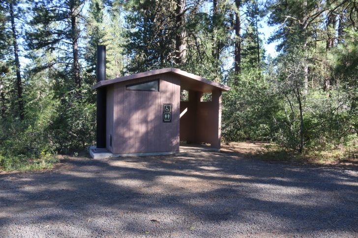 Camping at Cartwright Ridge Campground at Sagehen Reservoir.