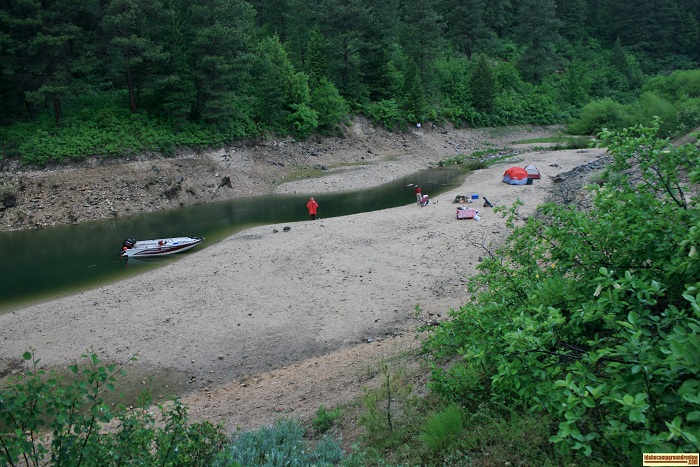 Camping in Castle Creek Campground on Anderson Ranch Reservoir.