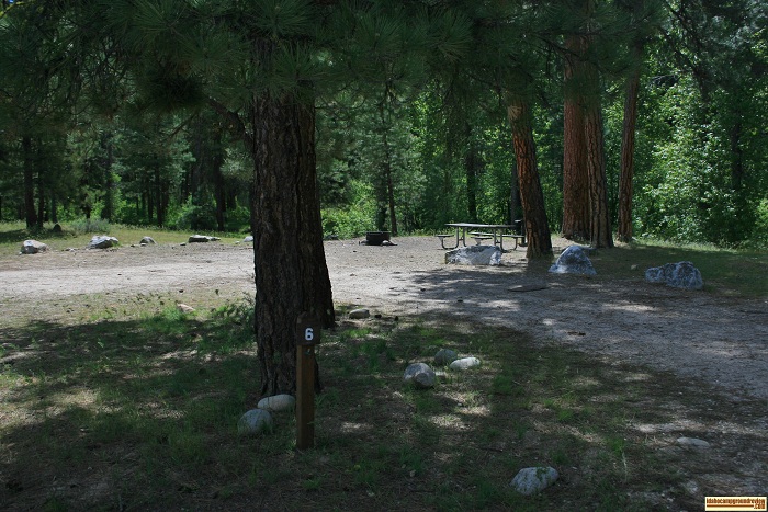 Chaparral Campground camping, campsite 6