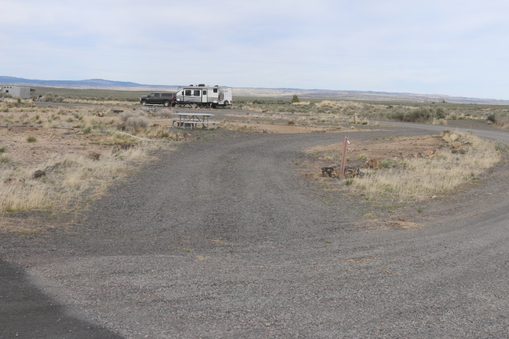 A guide to camping at Chickahominy Recreation Site - Oregon