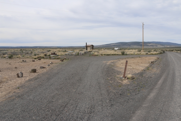 A guide to camping at Chickahominy Recreation Site - Oregon