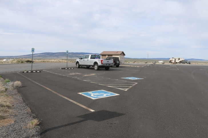 A guide to camping at Chickahominy Recreation Site - Oregon