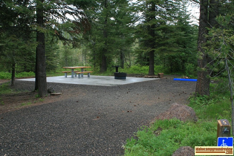 Cold Springs Campground near Lost Lake