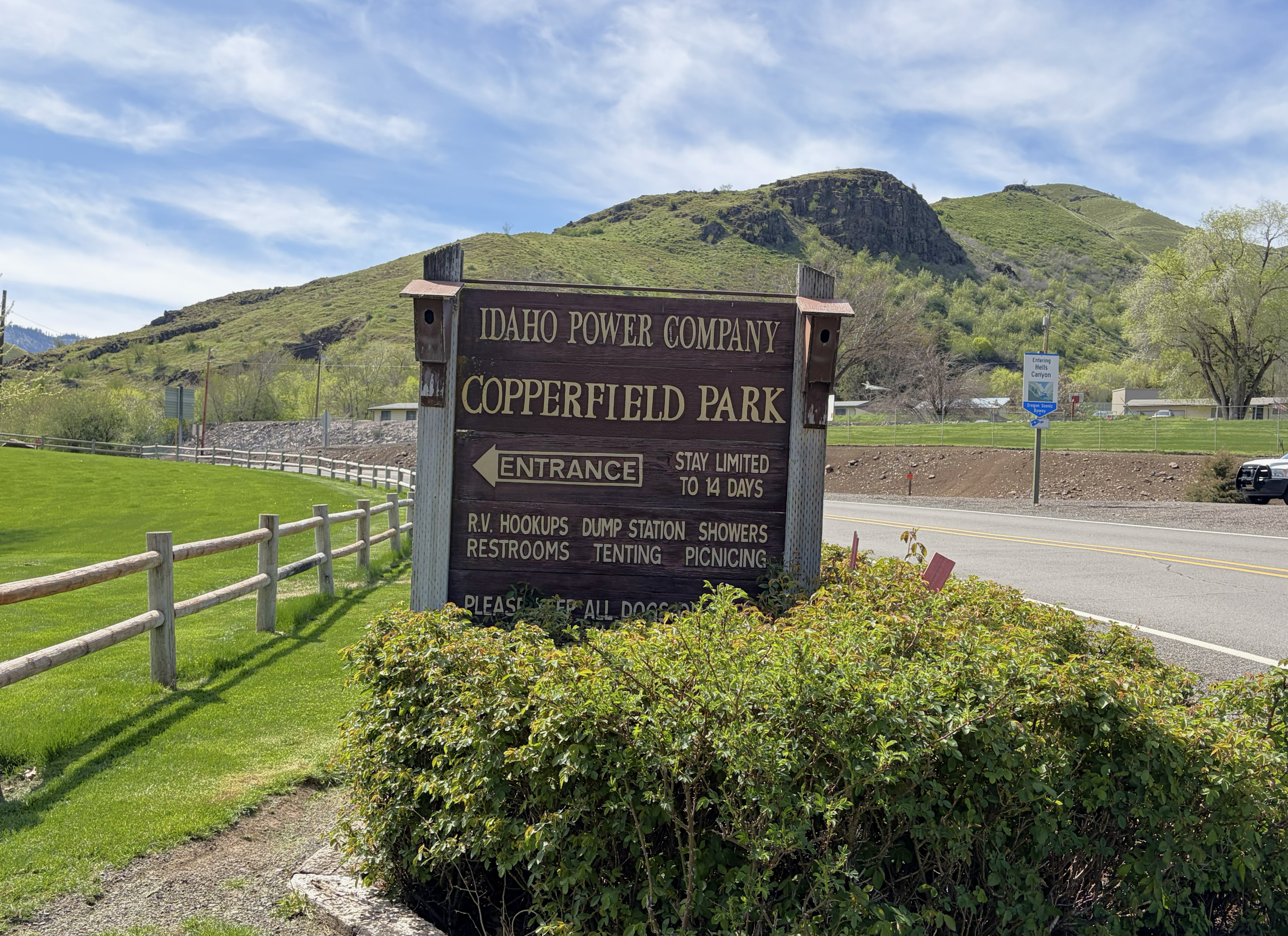 Copperfield Park Signs & Info