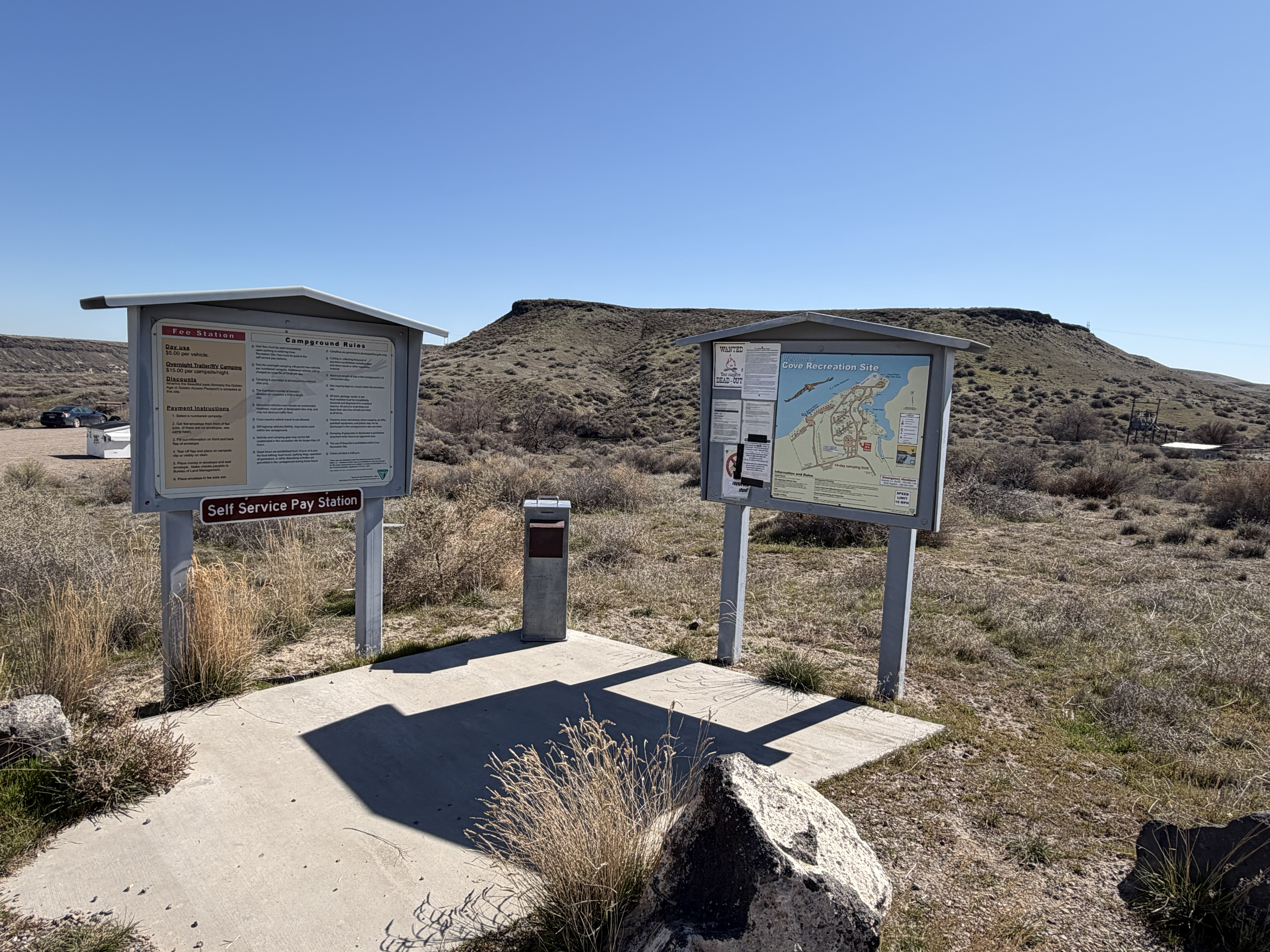 Cove Recreation Site - Signs and info