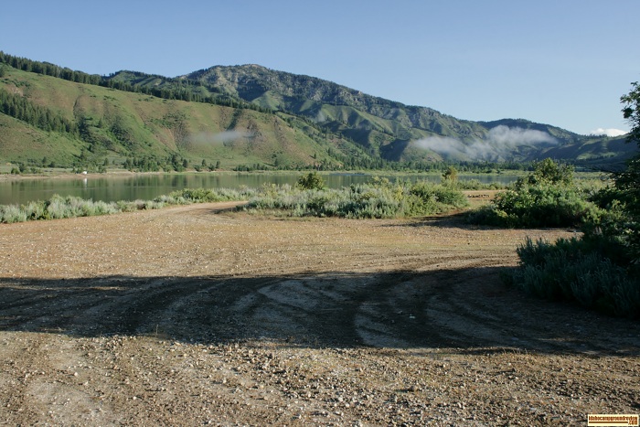 Camping in Deer Creek Recreation Site is primitive camping.