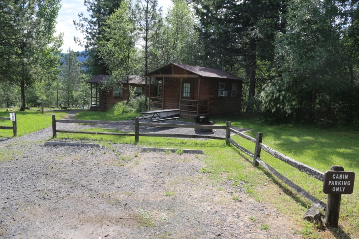 There are cabins you can rent in Osprey.