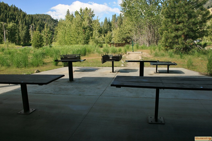 Elks Flat Campground Review, shelter