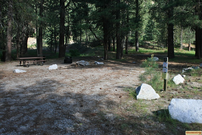 Elks Flat Campground Review, campsite 7