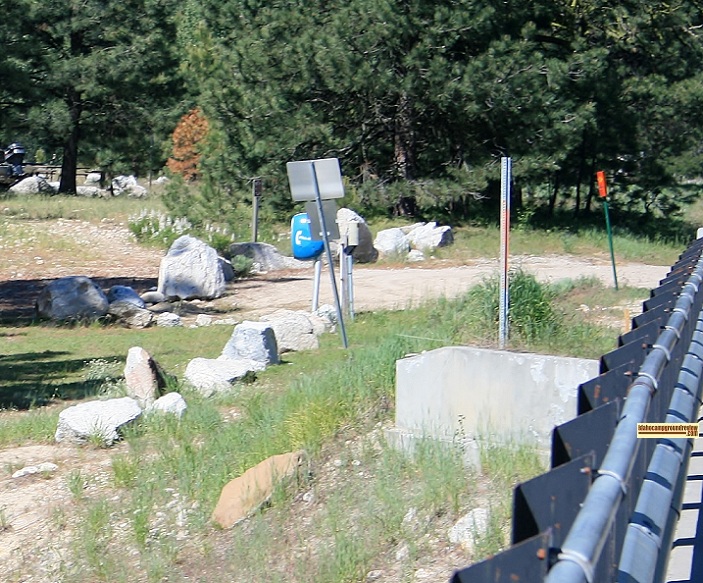 Elks Flat Campground Review, pay phone