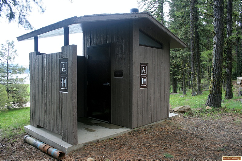 French Creek Campground on Cascade Lake.