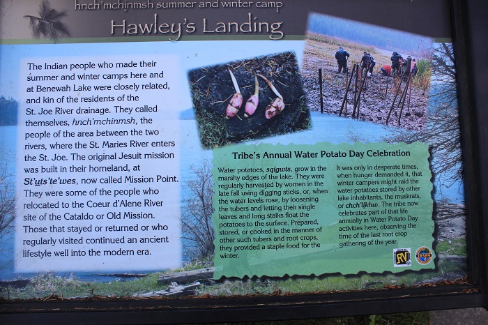 Hawleys Landing Campground sign and info