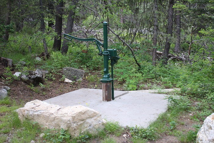 Lake Fork Campground has a handpump equipped well and the water was good.