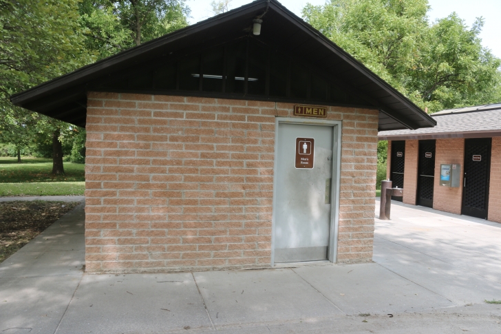 Camping at Louisville State Recreation Area on the Platte River  Nebraska