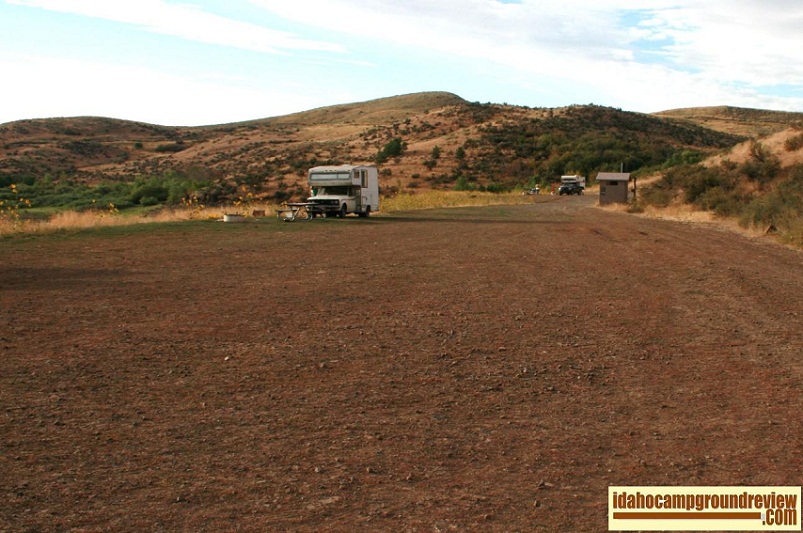 Free camping on the west side of Mann Creek Reservoir