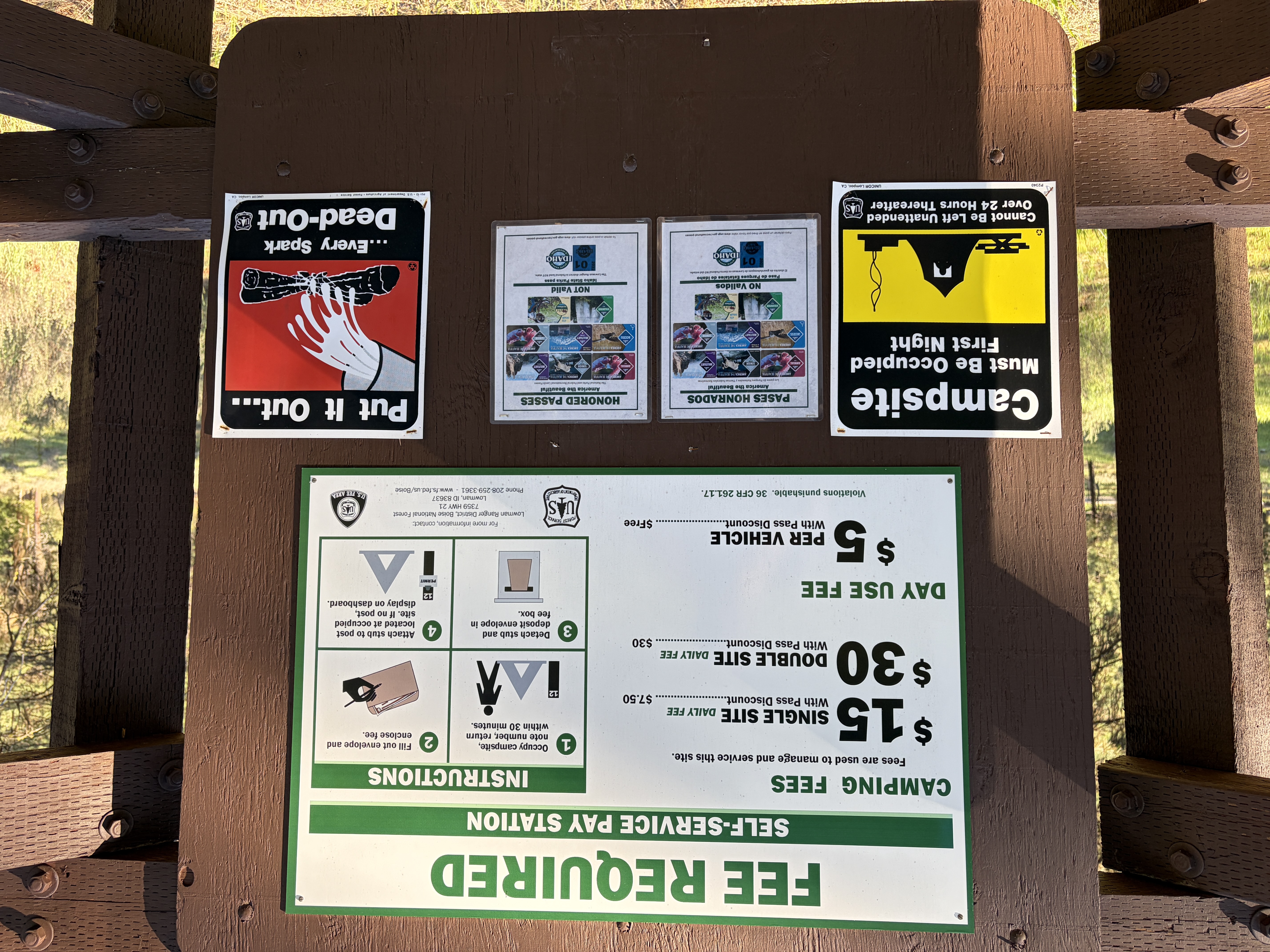 Mountain View Campground - Signs & Info